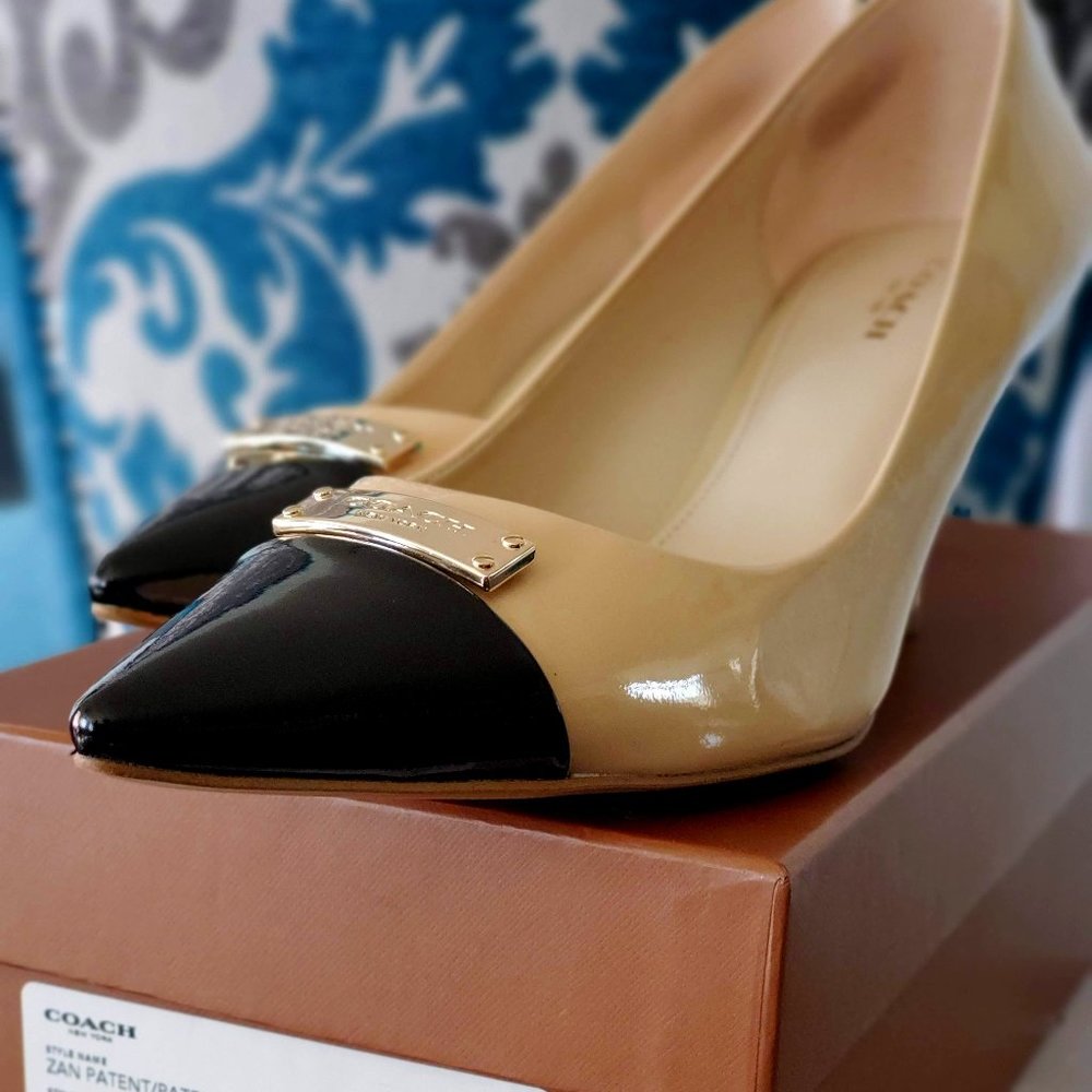 COACH Zan Tapioca/Black Patent Leather Cap Toe